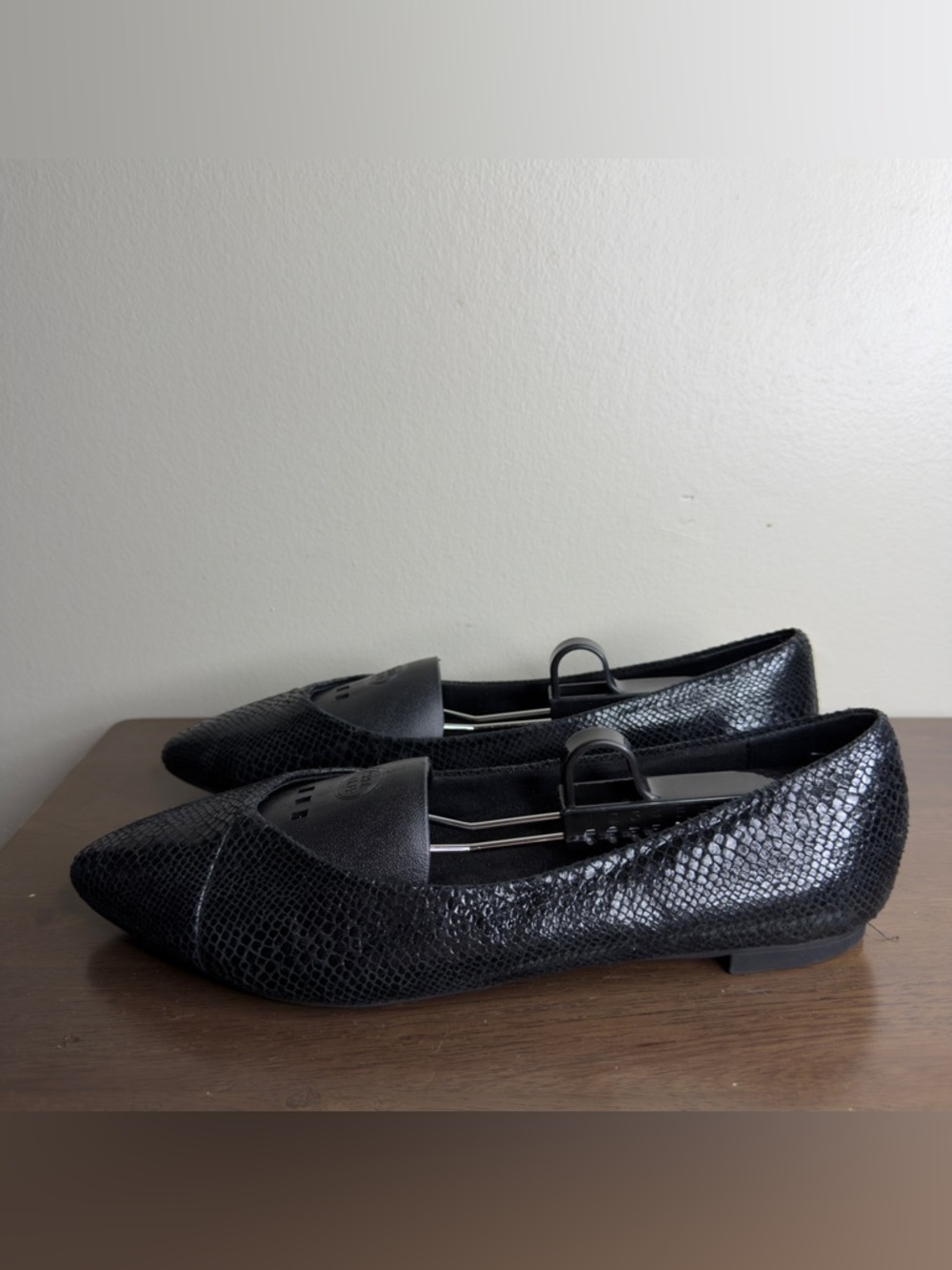 Vionic Gem Caballo Black Snakeskin Leather Ballet Flats Sz 10 Womens